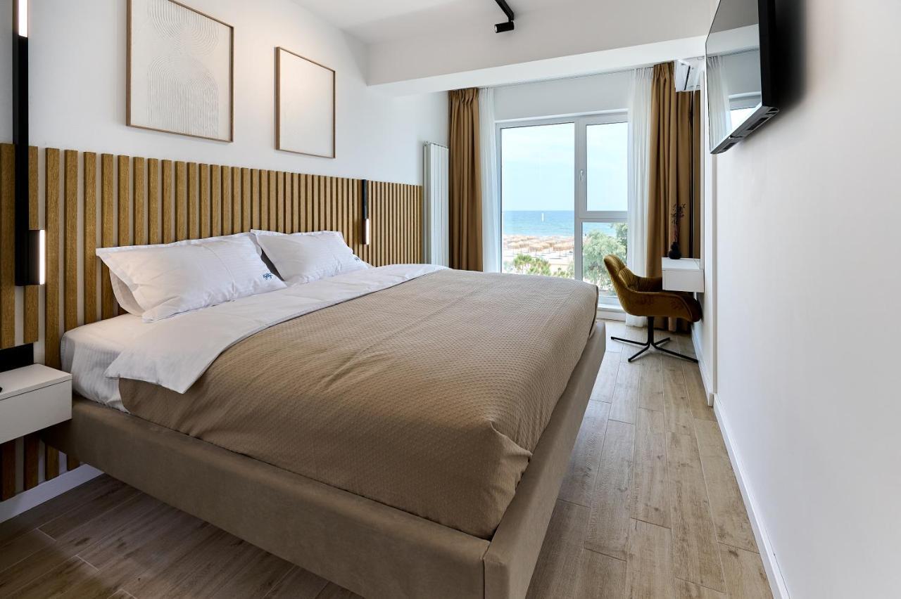 Absolute Sea View - Infinity Pool&spa&ev Friendly * Mamaia